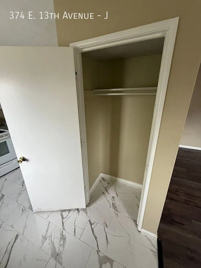 Updated 2 Bed Apartment Near OSU — Photo 4