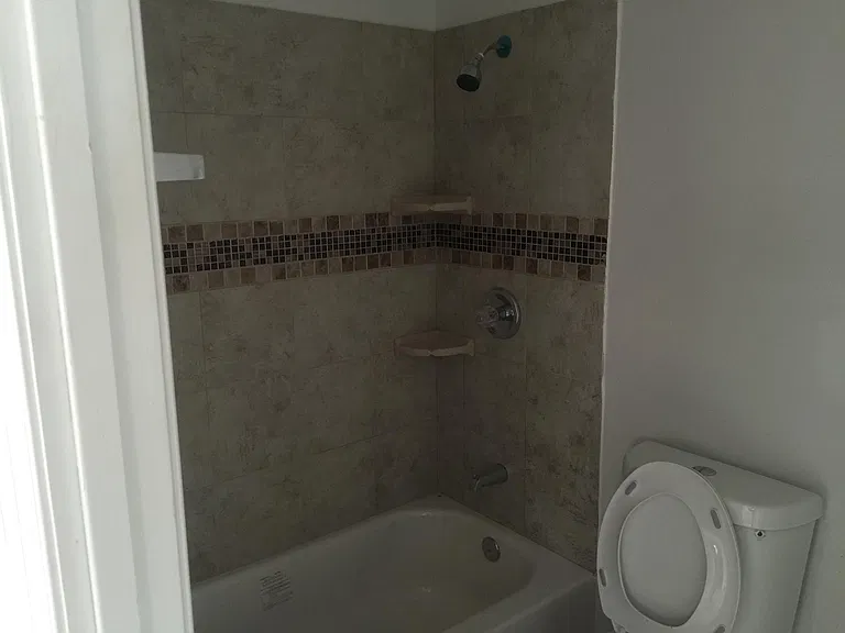435 Lebaum St SE #4 — Photo 8