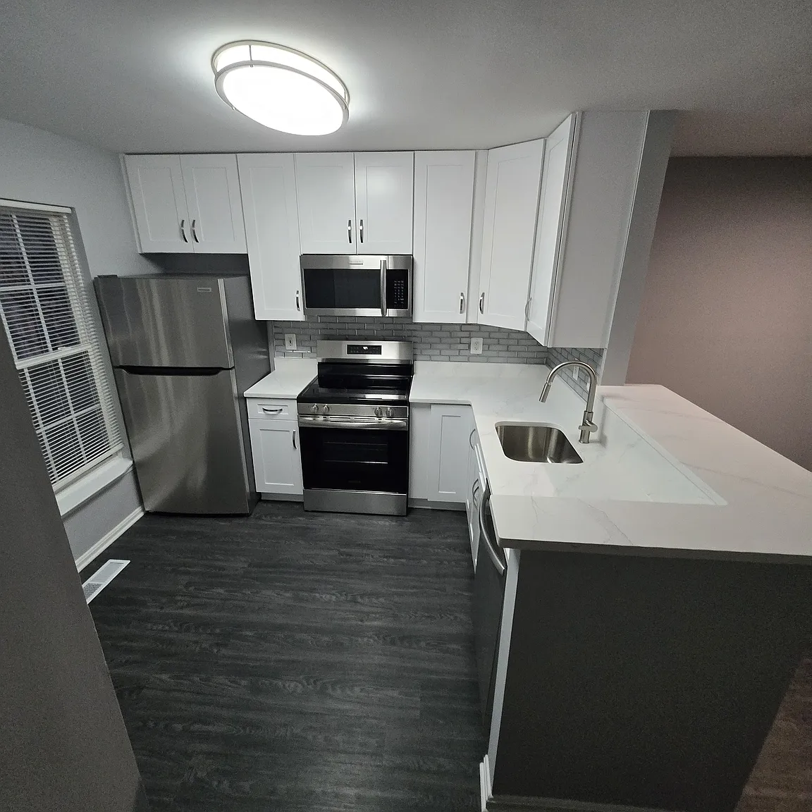 13906 Ascott Dr photo 1