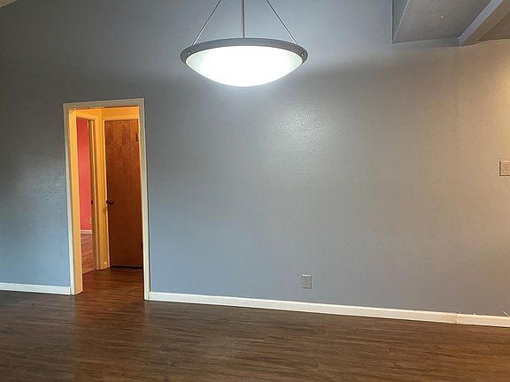 5th image of 1821 Buffalo Ave