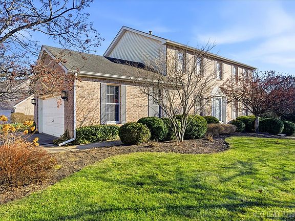 2nd image of 549 Bloomfield Cir
