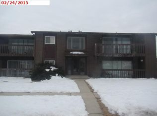 19408 Lake Shore Dr APT 1, Lynwood, IL