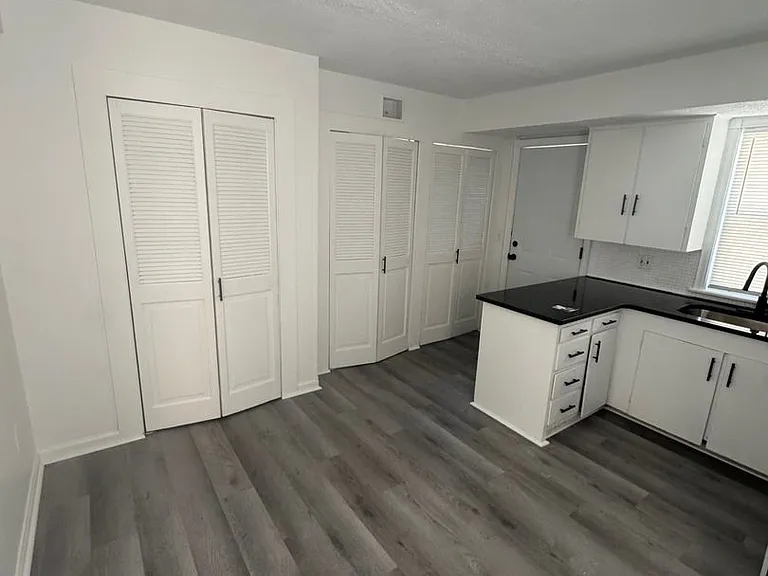 23307 Williams Ave — Photo 22