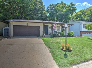 332 Hackberry Pl, Decatur, IL 62521