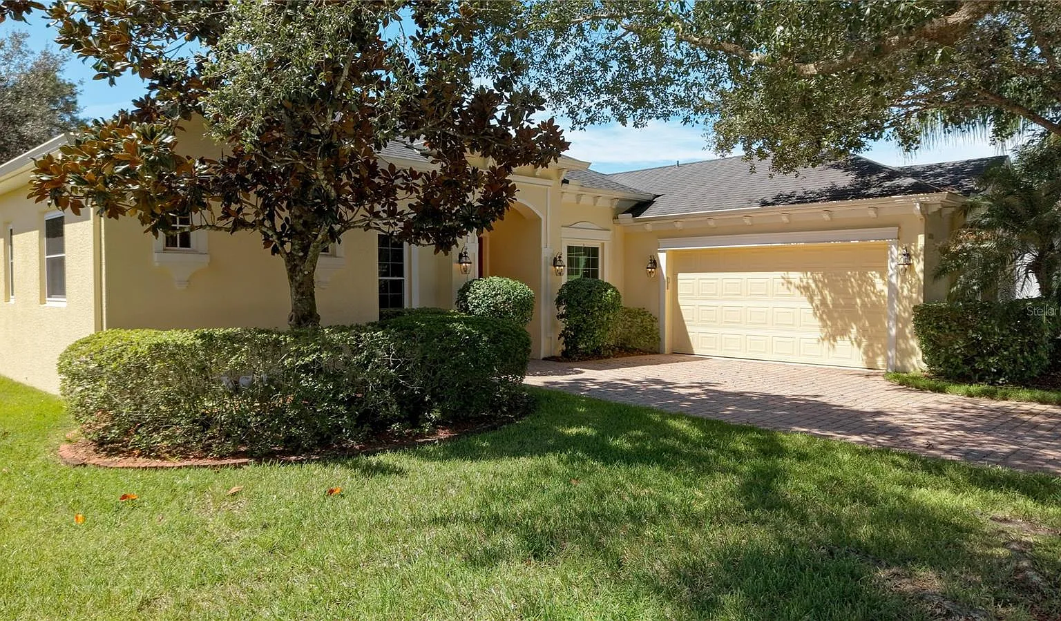 4 bed, 2559 sqft, $3,200 — Photo 1