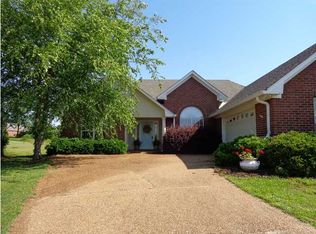 2020 Cross Pointe Cir, Pearl, MS 39208