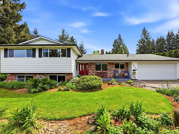 2nd image of 16204 SE Bel Air Dr