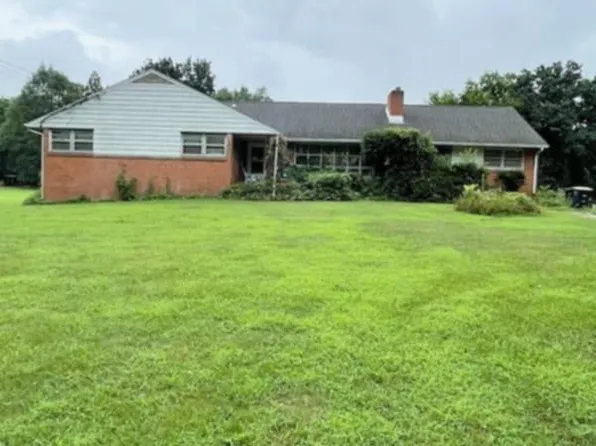 11601 Daisy Ln, Glenn Dale, MD 20769