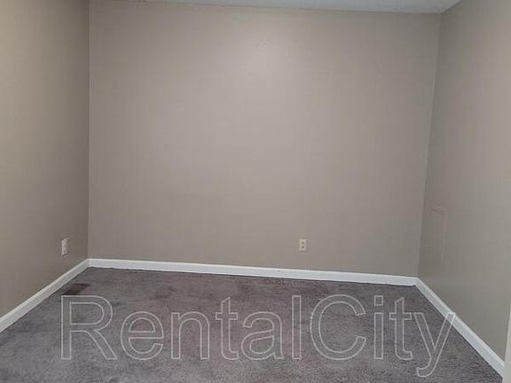 5th image of 235 Greenway St APT 25