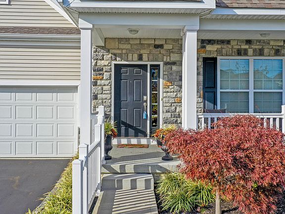 3rd image of 6085 Bradwood Dr