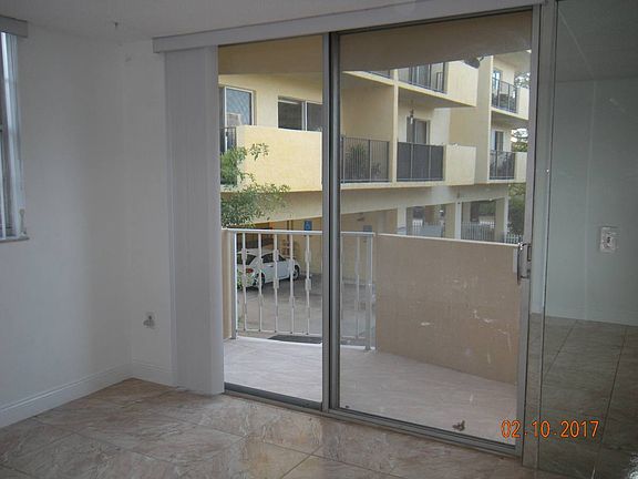 3rd image of 1990 Marseille Dr APT 207