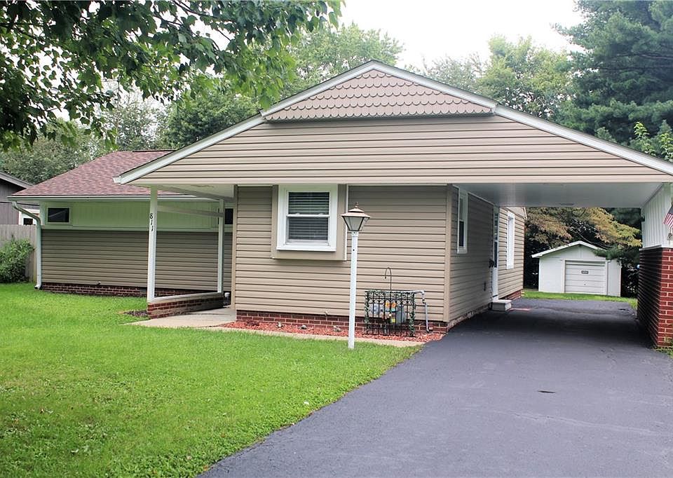 1st image of 811 Gardenside Dr