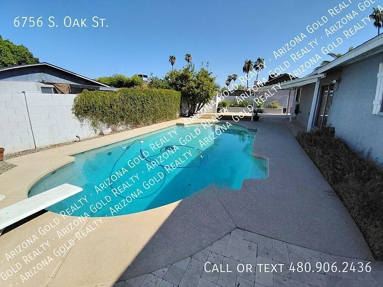 6756 S Oak St — Photo 30
