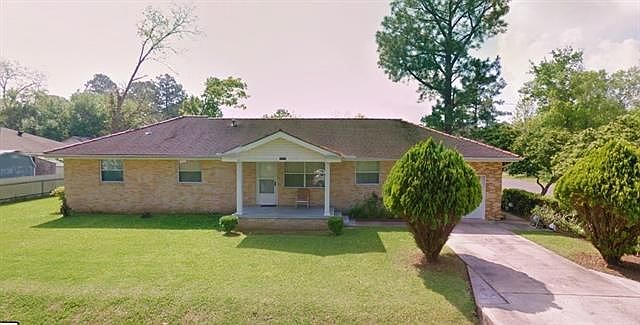 1st image of 417 Julia St