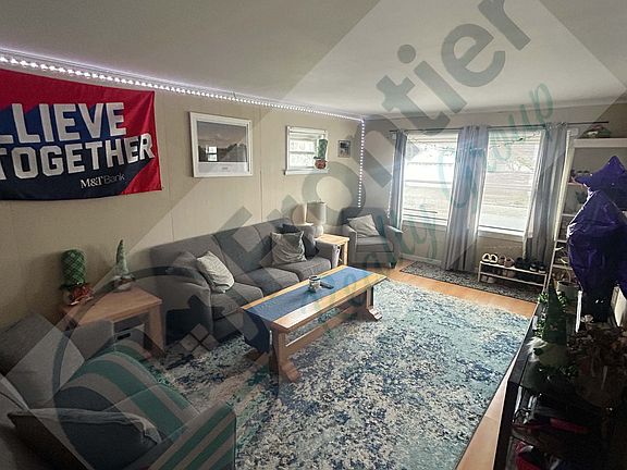 3rd image of 4031 Bell St