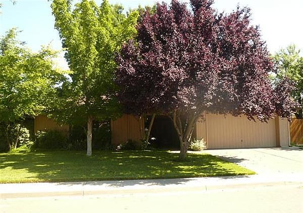 1st image of 109 Almond Dr