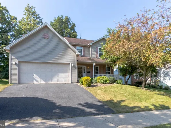 776 Tanager Dr, State College, PA 16803