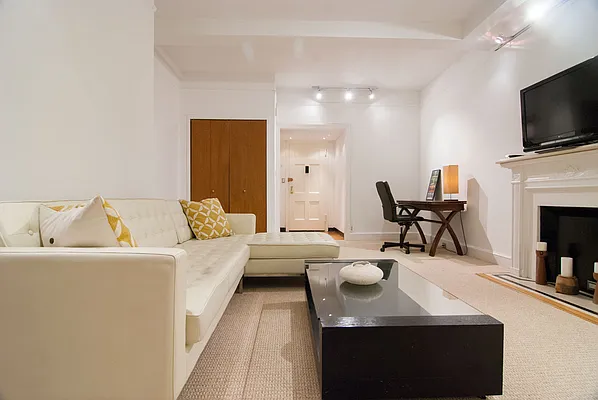 Rented by WAM Partners - William Moses Co. | media 87