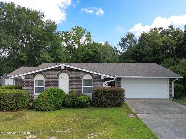 131 Gary St, Gulfport, MS 39503