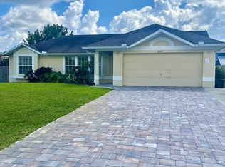 8310 Cardinal Rd, Fort Myers, FL 33967