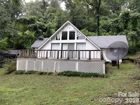 127 Rock Crest Cv, Lake Lure, NC 28746
