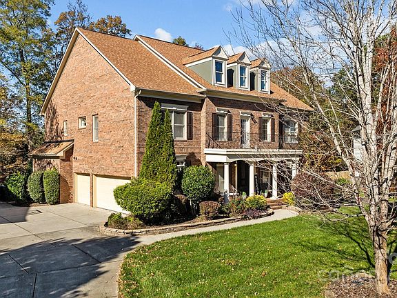 3rd image of 26243 Camden Woods Dr