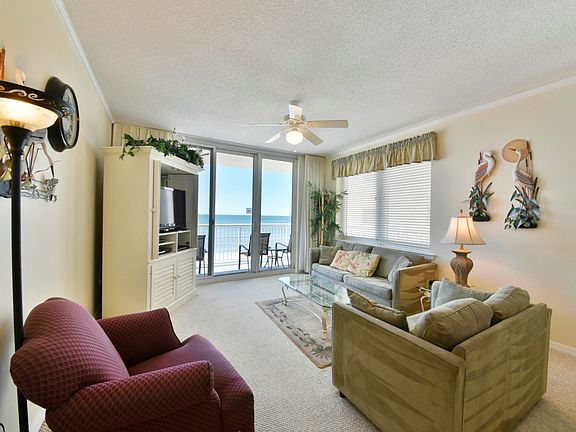 Living Area with Views!