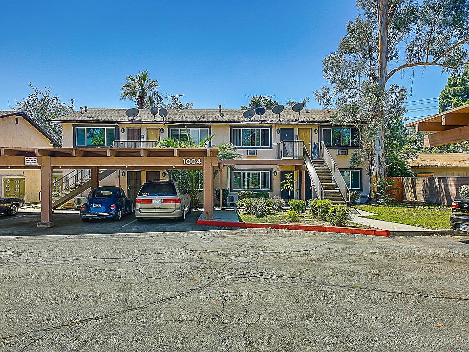 1st image of 1004 E Deodar St #G