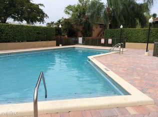10381 NW 8th St, Pembroke Pines, FL 33026