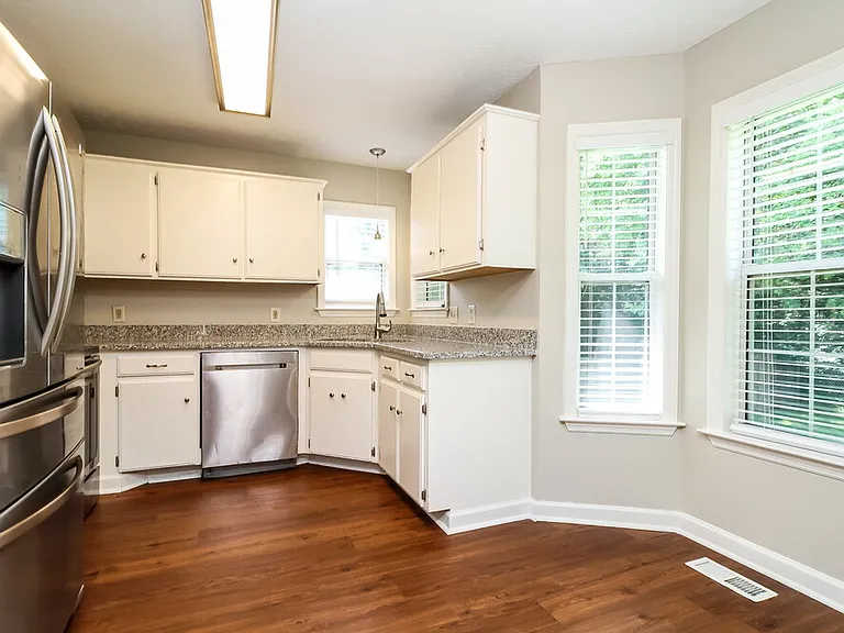773 Dover Glen Dr — Photo 8