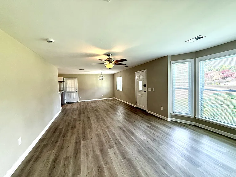 2618 Mashburn Rd — Photo 5