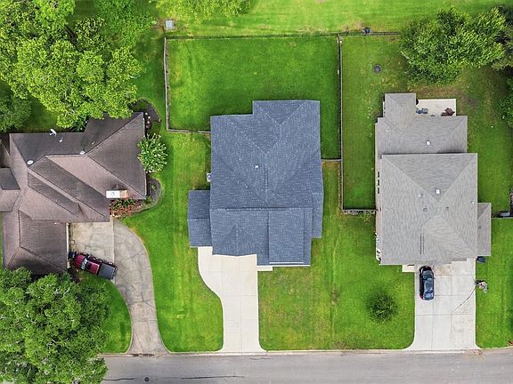 2nd image of 236 Woodhaven Dr