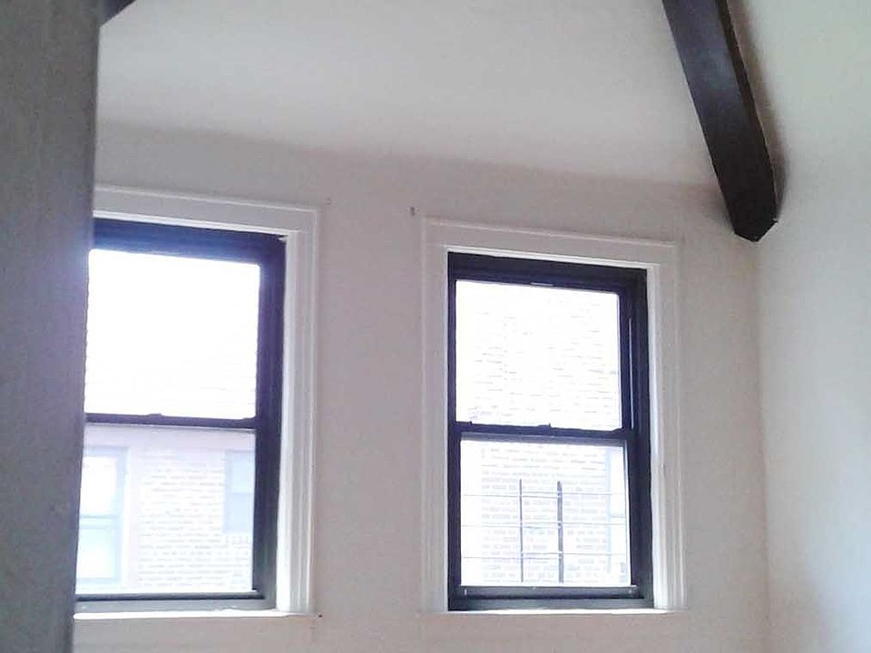 1st image of 18916 37th Ave APT M