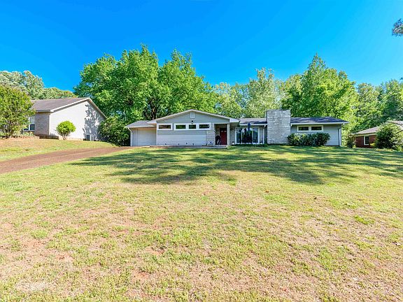 2nd image of 117 Norwood Ct