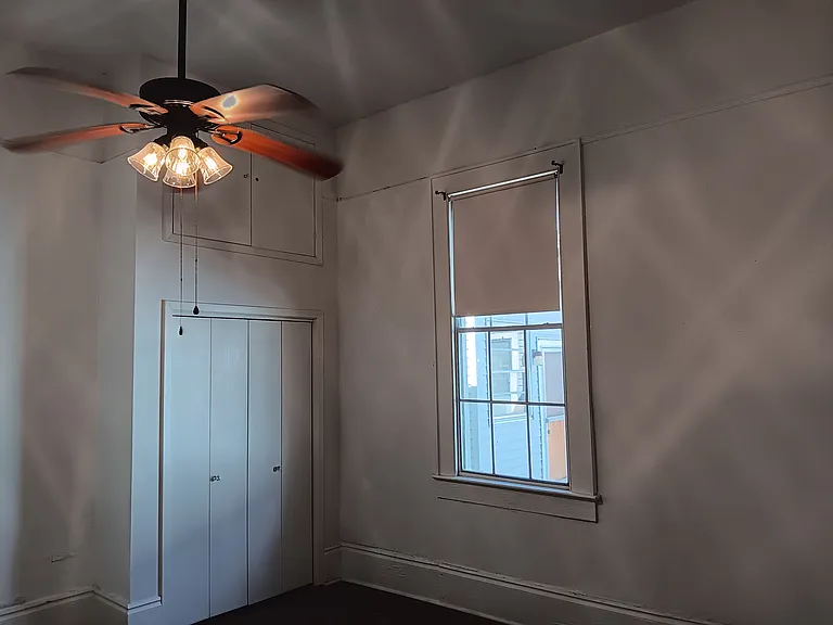 220 Amelia St — Photo 14