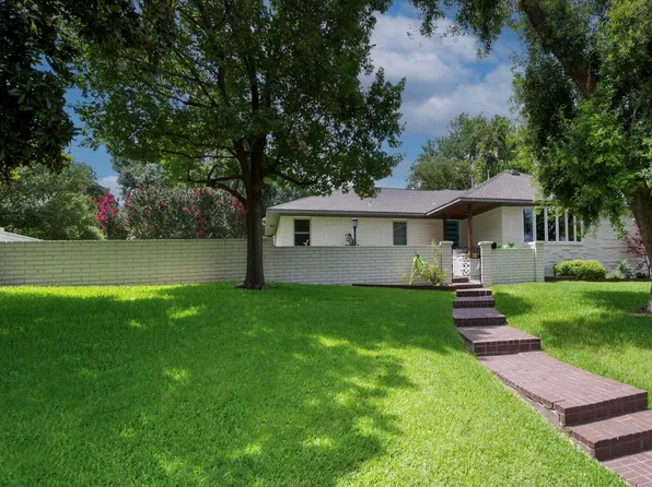 133 Lakeridge Dr, Dallas, TX 75218