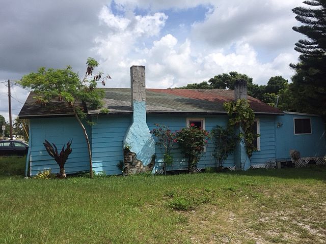 2nd image of 320 N 17th St