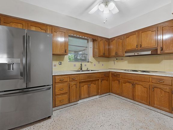 4th image of 7430 Eaton Street