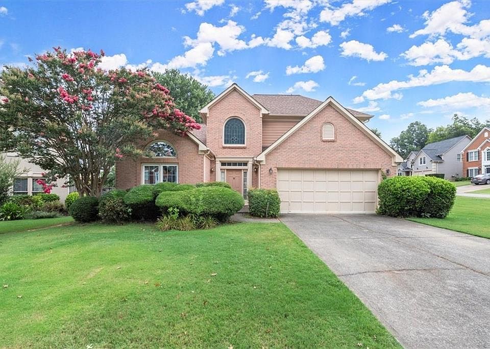 1st image of 2571 Saddletree Way NE