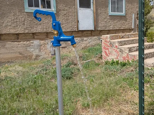 47 3rd St, Walsenburg, CO 81089