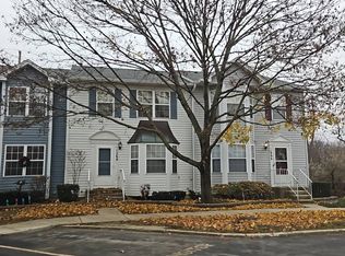 1268 Alexandria Ct, Geneva, IL 60134