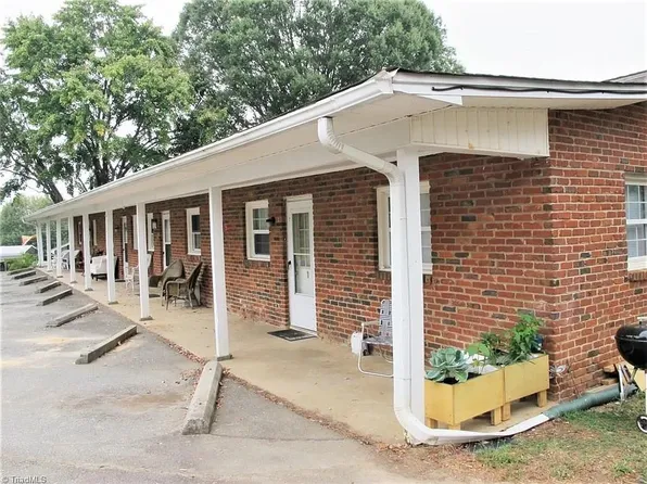 5550 Davis Rd Unit 3, Walkertown, NC 27051