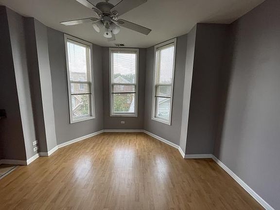 2nd image of 530 N Noble St APT 3R