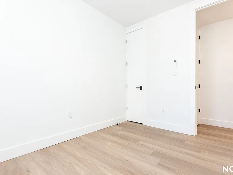 589 Knickerbocker Ave #2B — Photo 17