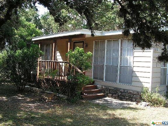 2nd image of 1500 Pecan Cir