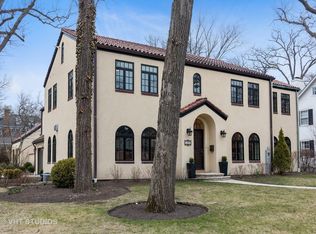 1323 Asbury Ave, Winnetka, IL 60093