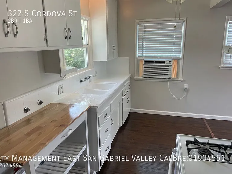 322 S Cordova St — Photo 17