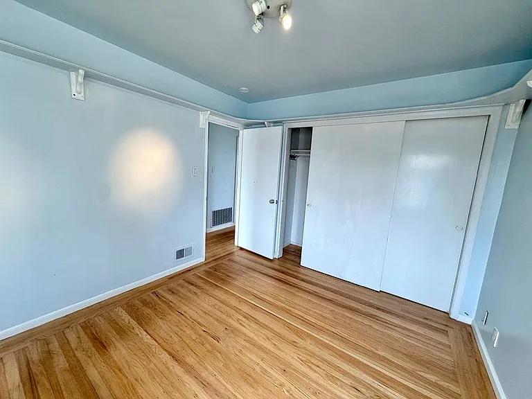 68 Crestline Ave — Photo 17