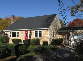17 Garry Ave, East Falmouth, MA 02536