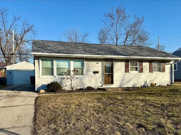 4400 Sherman St NE, Cedar Rapids, IA 52402